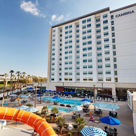 Cambria Hotel & Suites Anaheim Resort Area Bagian luar foto