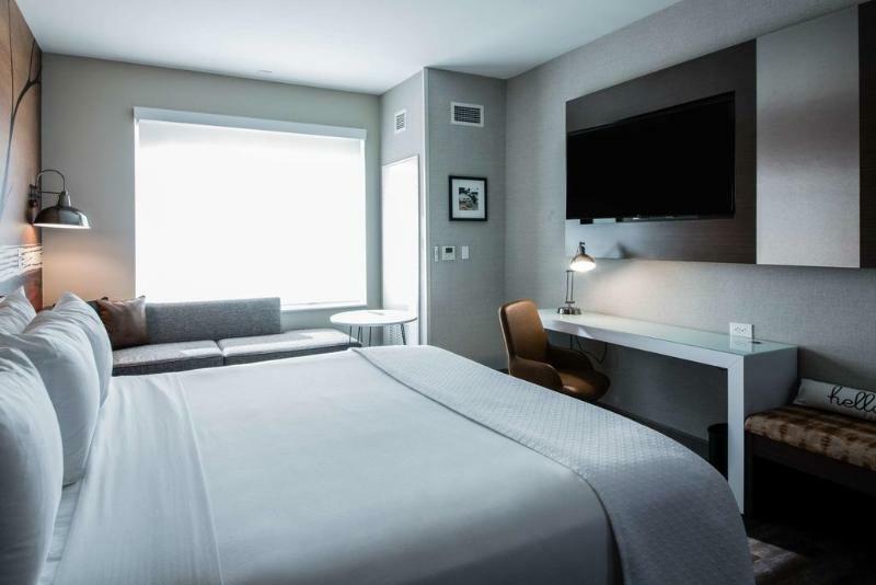 Cambria Hotel & Suites Anaheim Resort Area Bagian luar foto